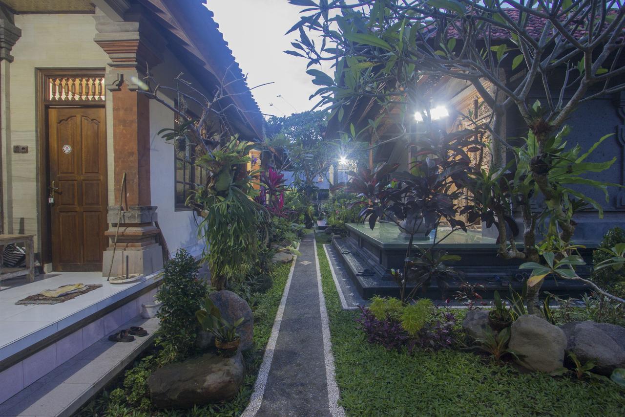 Nang Ade House Ubud Exterior foto